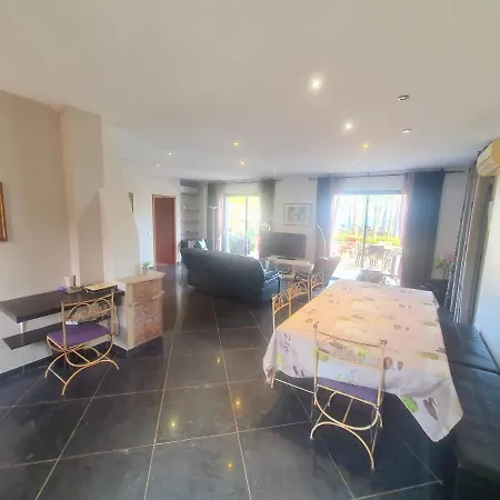 Villa Face Mer Cap D'antibes,plages A Pied,wifi,parking, *